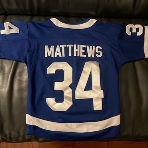 Auston Matthews Toronto Maple Leafs #34 stitched jersey. In very good condition.